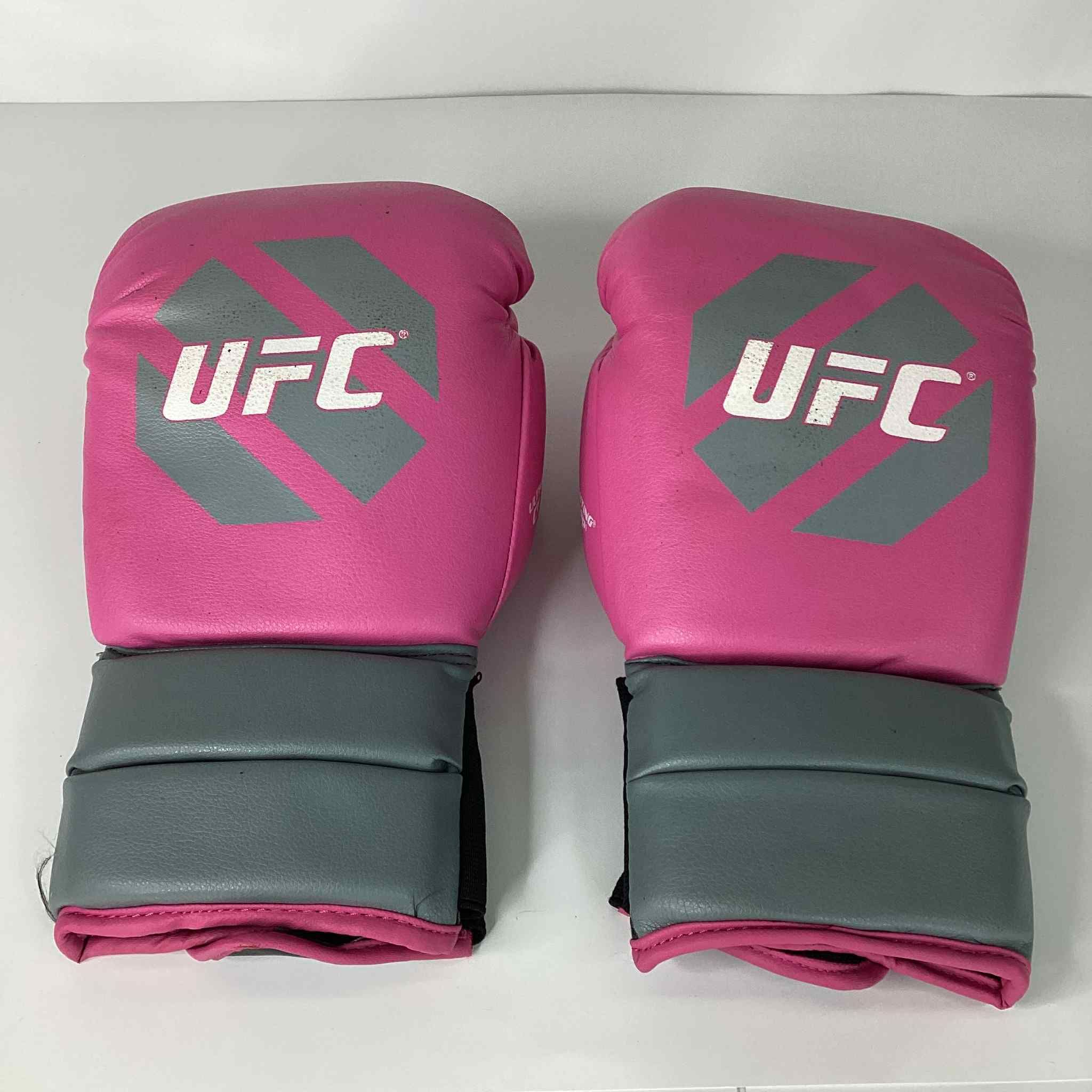Women's UFC Mixed Martial Arts Cardio 10oz Gloves