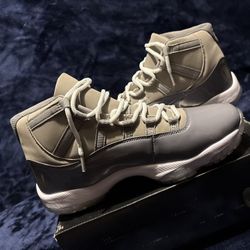 Cool Grey Jordan 11