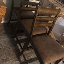 4 Wooden Chairs 
