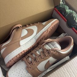 Nike dunk low Rose Whisper size 12 Women!