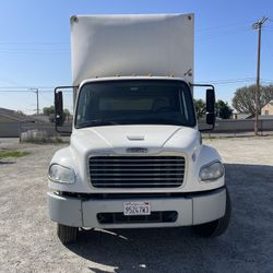 2015 Freightliner M2 106