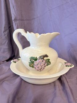 Ceramic Pitcher and Basin Set with Grape Motif