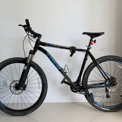 Trek X-Caliber 8 Mountain Bike (2016–2017) – XL / 23” Frame