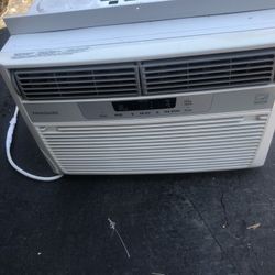 Very Good Condition Frigidaire Air Conditioner 