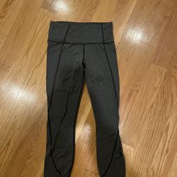 Athleta Salutation 7/8 Ankle Tight Leggings XS Black Powervita Yoga