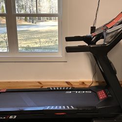 SOLE F63 Treadmill 