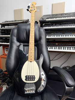 Ernie Ball OLP MM2 Bass Guitar w/ Soft Case