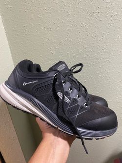 Keen Vista Energy Slip/Oil Resistant CarbonToe,Black Gray Men's size10