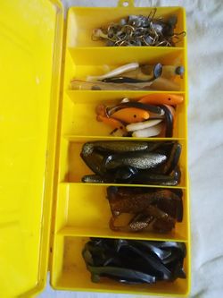 FISHING LURES SILICONE SET ARTFICIAL AND FISHING HOOKS