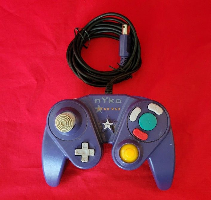 NYKO STAR PAD CONTROLLER