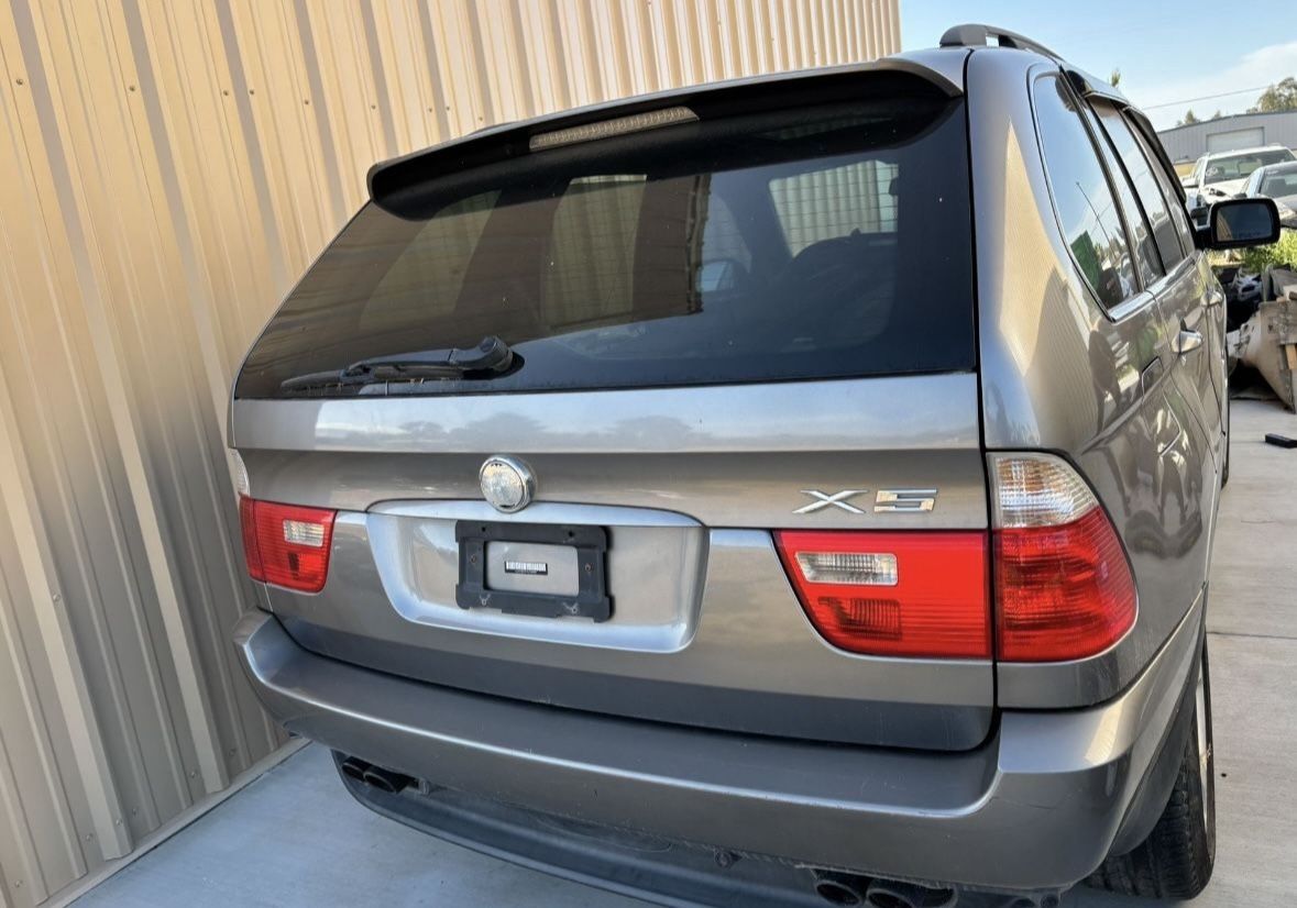 2004-2006 Bmw X5 E53 For Parts