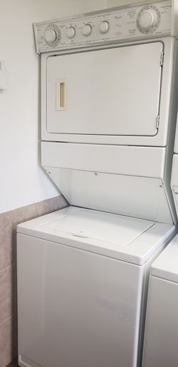 WHIRLPOOL washer and dryer