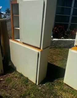 Kitchen Cabinets With Sink