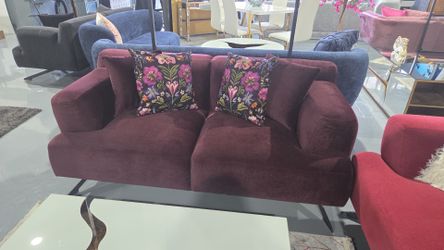 NEW LOVESEAT PURPLE VELVET 70x38