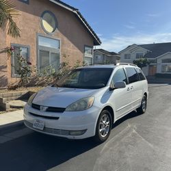 2005 Toyota Sienna