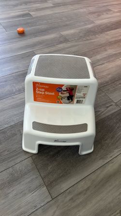 Dreambaby 2up step stool