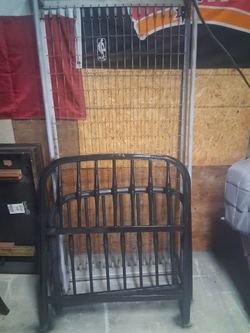Metal twin bed frames