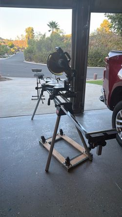 Ryobi 12in Miter Saw with Universal Miter Saw Quickstand