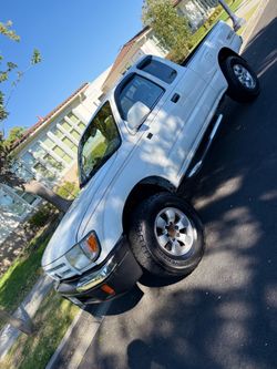 2000 Toyota Tacoma