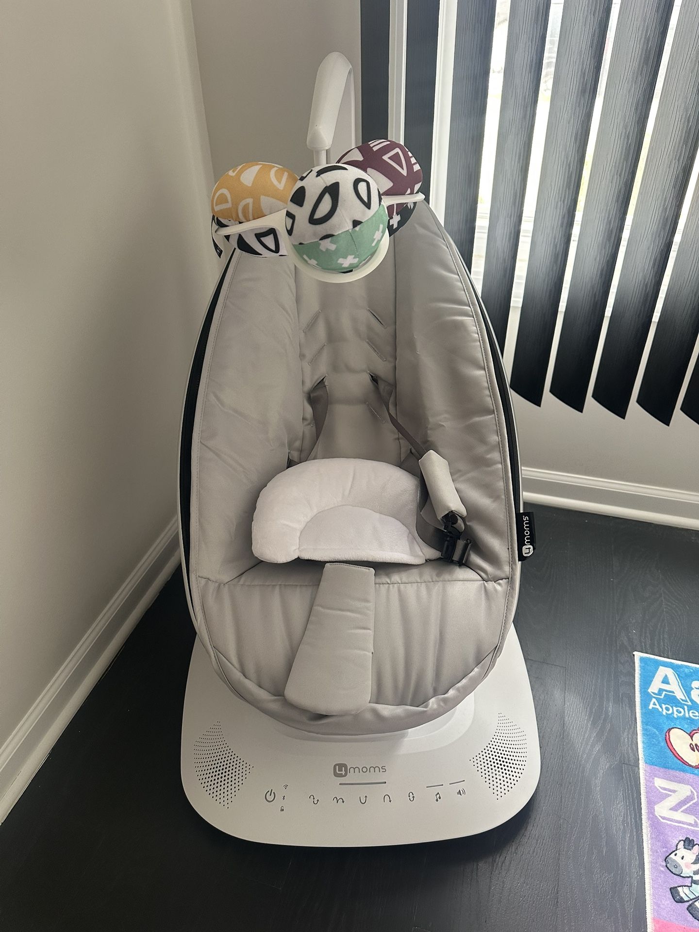 4 Moms Mamaroo Baby Swing