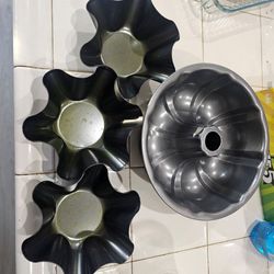 Buntd cake mold and tortilla molds