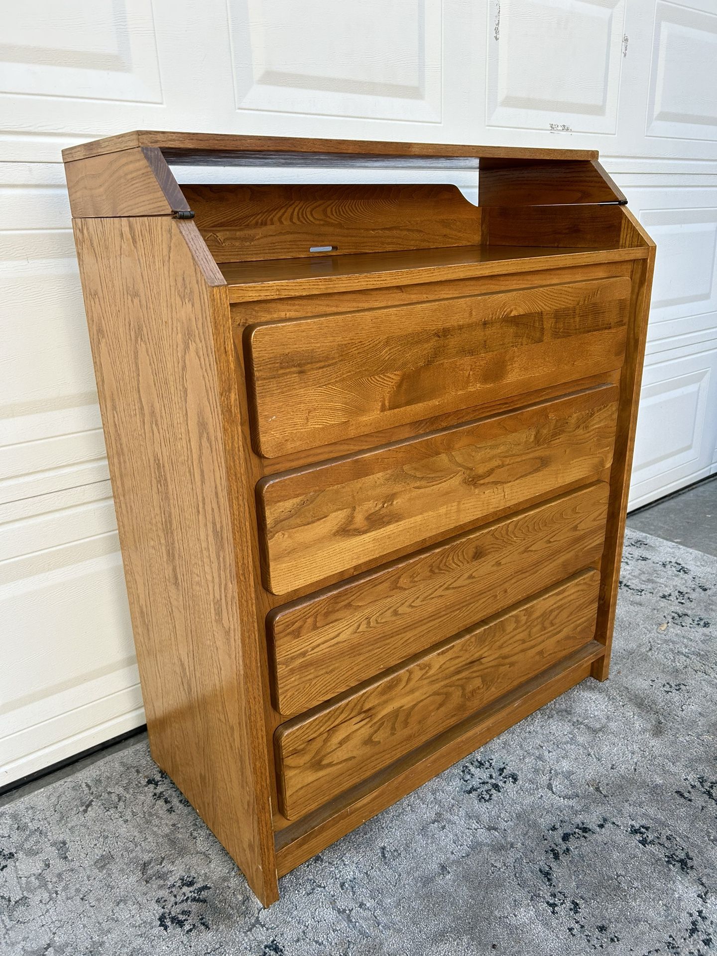 ✅Childcraft by Smith Dresser With Baby Changing Table
