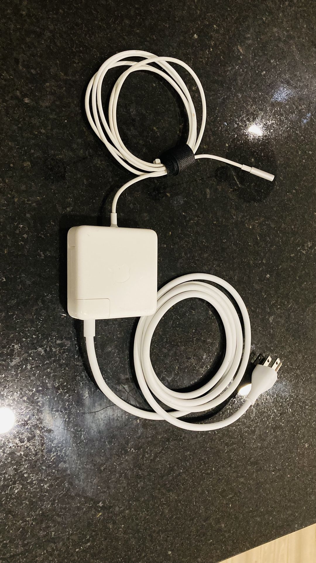 85W MagSafe Power Adapter 