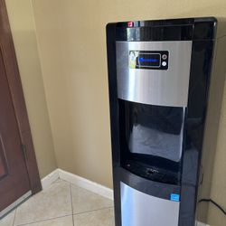 Water Dispenser 