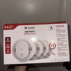 5 Boxes Of 4 20SAR Smoke Alarms 