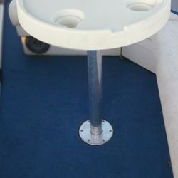 Pontoon boat table 
