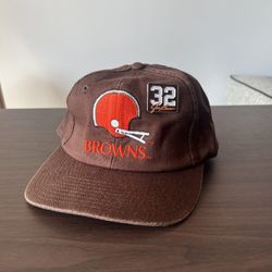Cleveland Browns Flat Brim Hat & Jim Brown #32 Pin