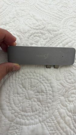 MacBook adapter