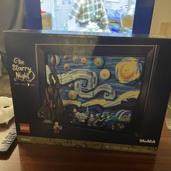 Vincent van Gogh - The Starry Night Lego Set