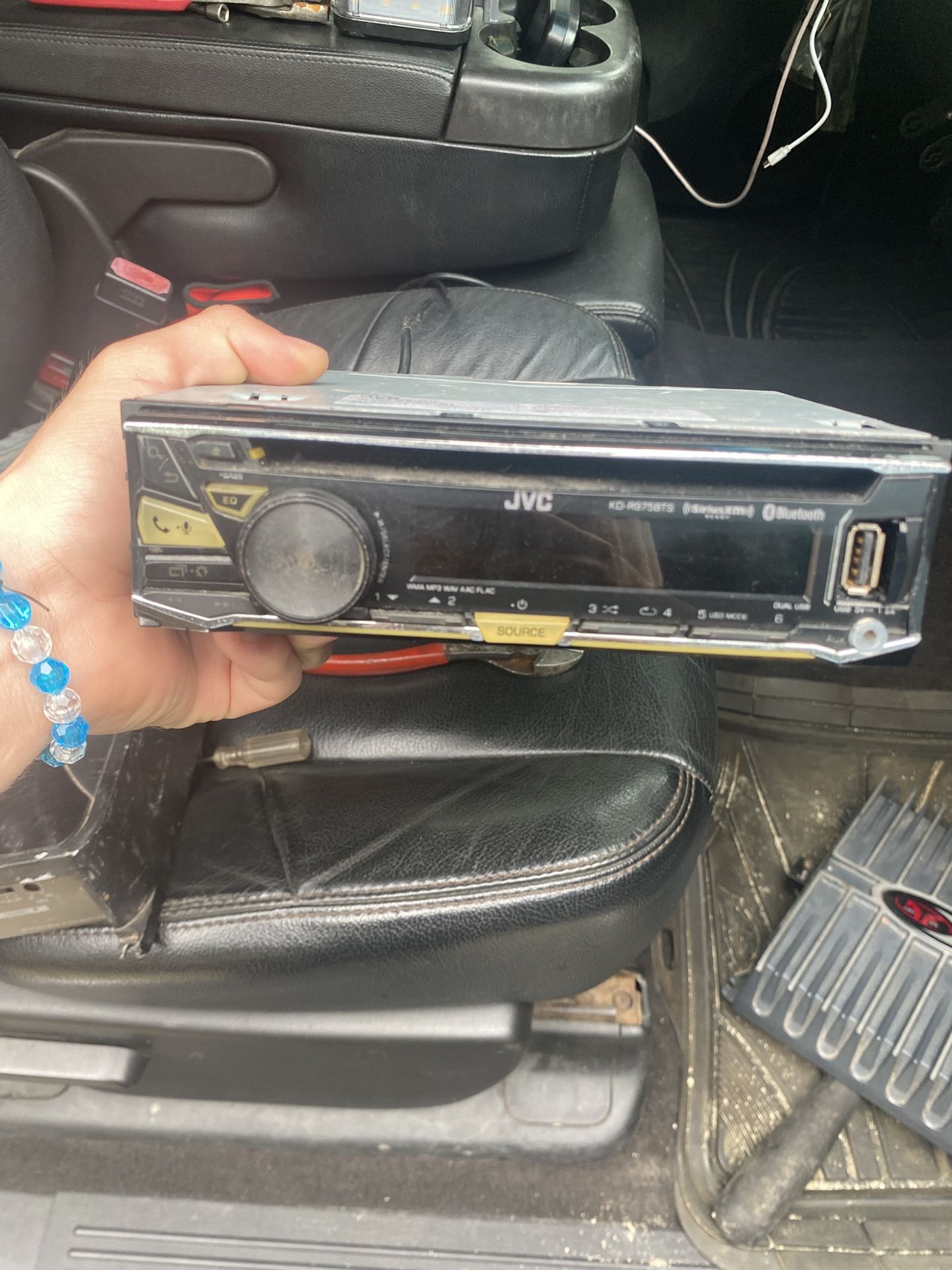 JVC KD‑S19 In-Dash CD Receiver – MP3/WMA, Aux Input