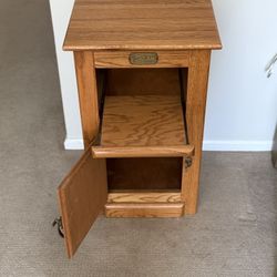 End Table / Night Stand / Bathroom Stand 