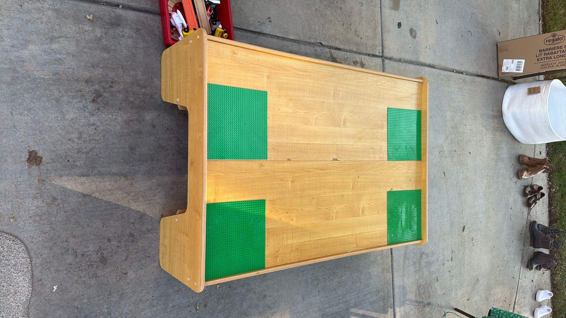 Kids Play Table