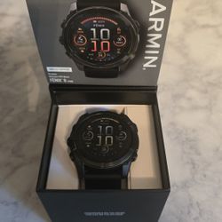 Garmin fenix 8 AMOLED Sapphire Multisport GPS Smartwatch