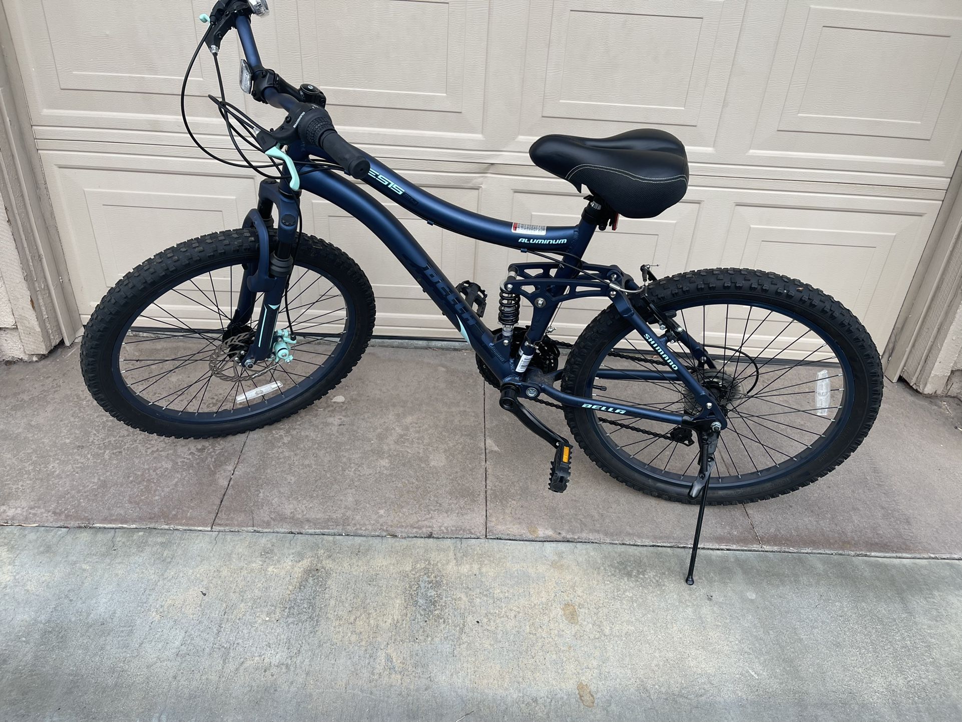 Genesis 24" Bella Vista Girl Bike