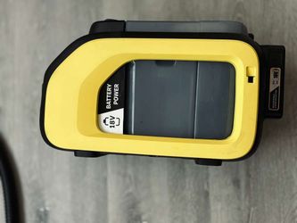 Kärcher SE 3-18 Cordless Carpet & Upholstery Cleaner – Excellent Condition