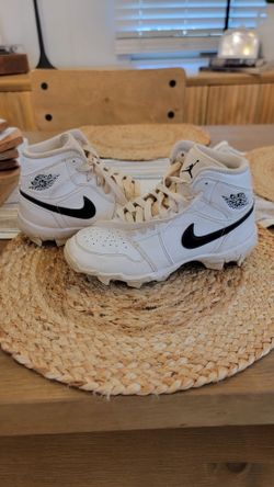 Nike Jordan Baseball Cleats