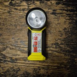  Pelican BIG ED Series 3700  Flash Light