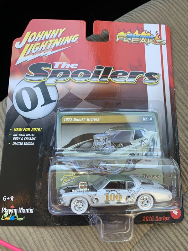 Johnny Lightening 1972 Buick Riviera White Lightning For