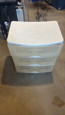 3 drawer with wheels