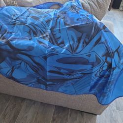 SUPERMAN CAPE