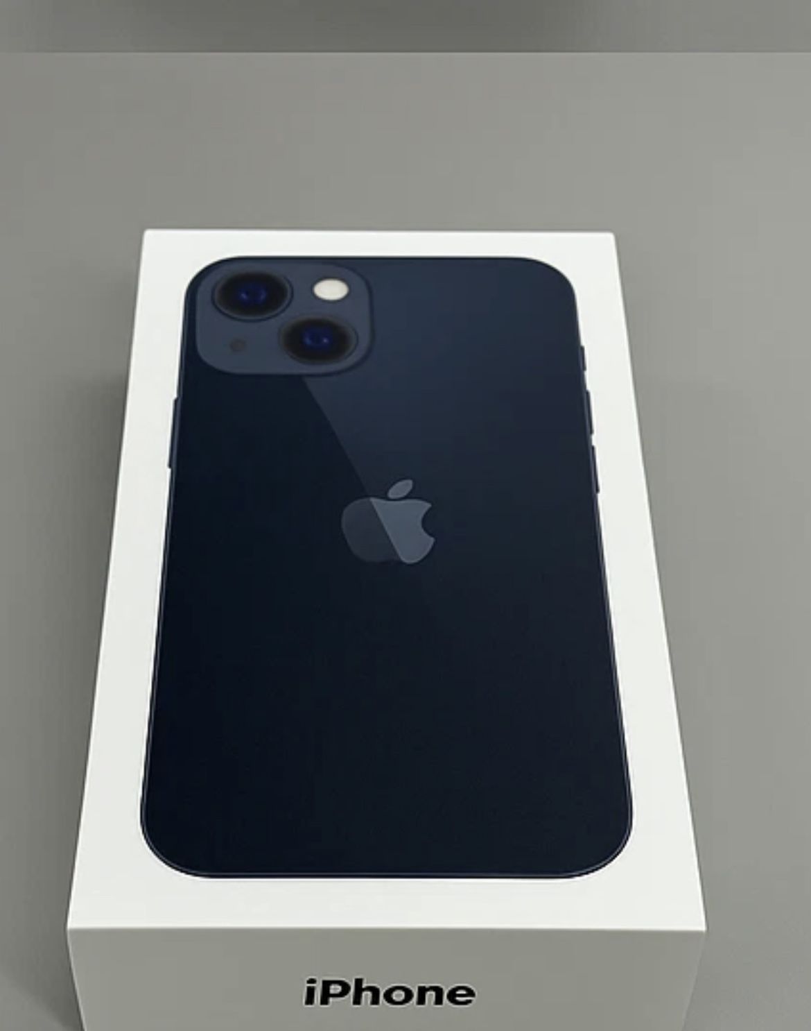 iPhone 13 Unlocked 128 GB With box & Air pod 3