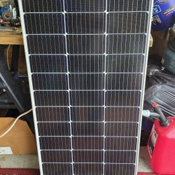 Renogy 100w Solar Panels. 4 Of Them. Near New. 