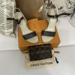 Authentic Louis Vuitton Strap-up Wedges with Matching Florentine Belt Bag Size 39.