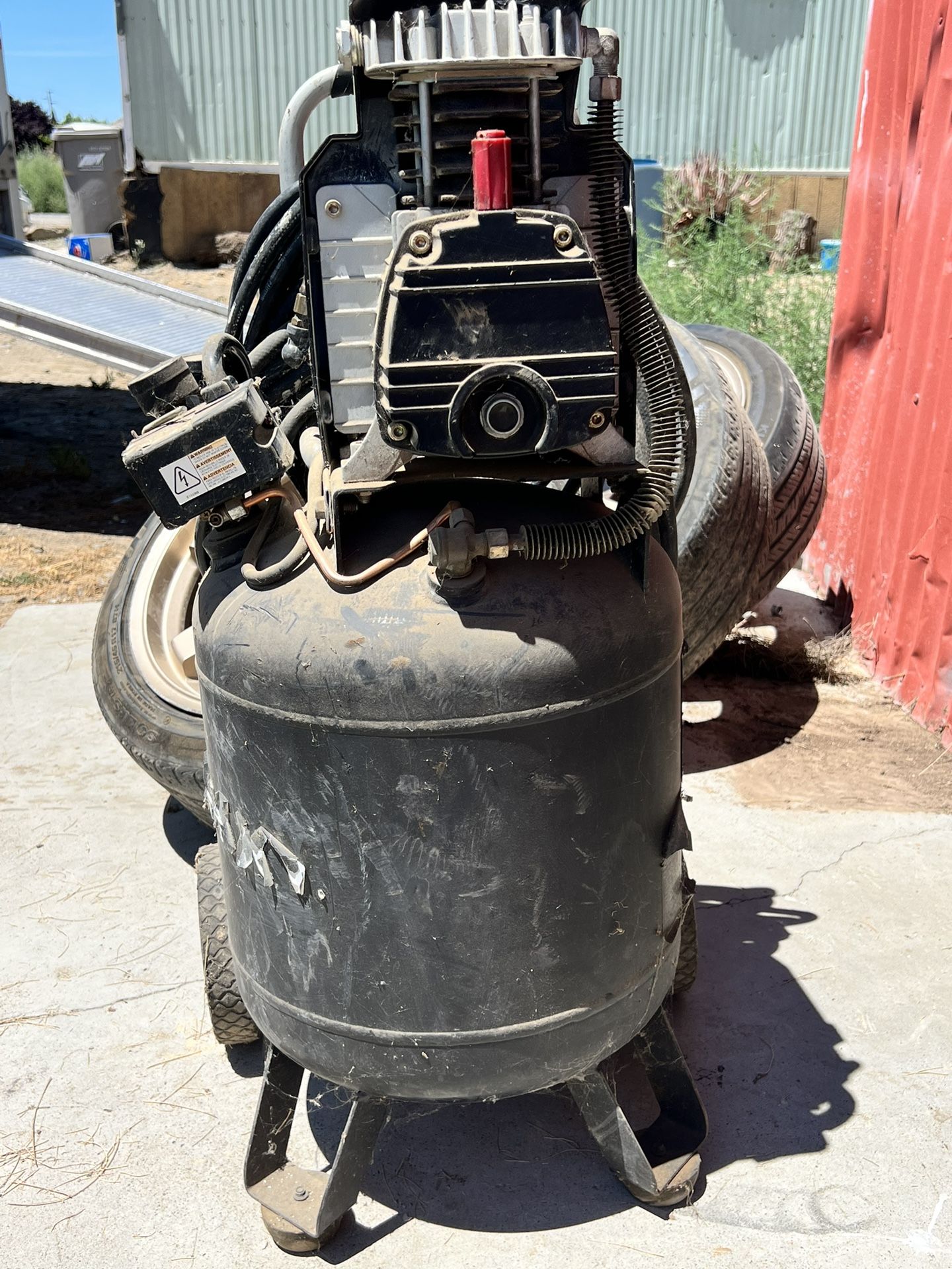 15 Gal Air Compressor