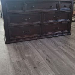 Media Dresser