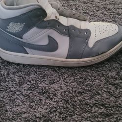 Jordan 1 Mid Stealth 2022